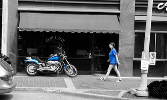 形容雨后的城市的句子（中国最淘气的路面车）