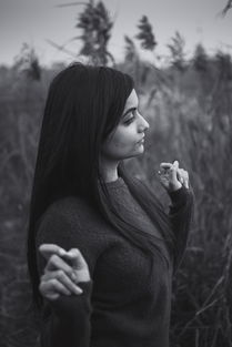 爱是世界上最纯真的，爱是世界上最美好的